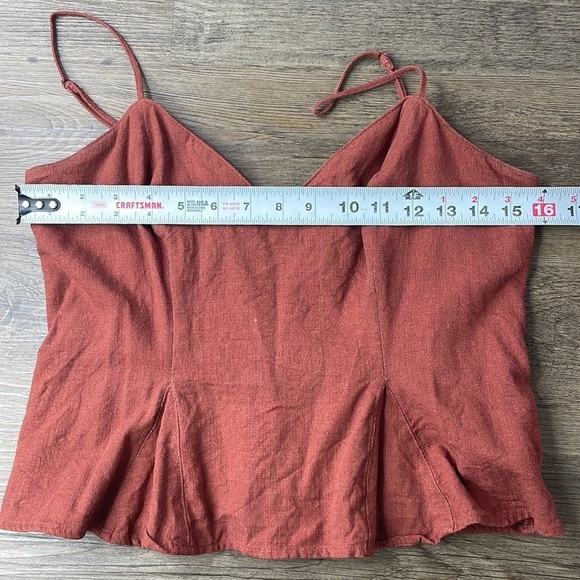 Express Women’s Burnt Orange Spaghetti Strap Cropped V Neck Tank, size M - Picture 3 of 9